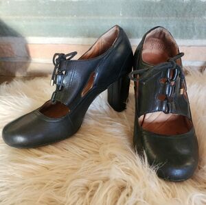 Indigo by Clarks Loyal Heart Black Leather Lace Up Heels 6